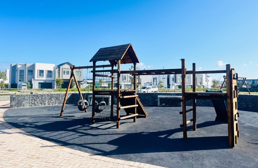 4 Bedroom Property for Sale in Sandown Western Cape